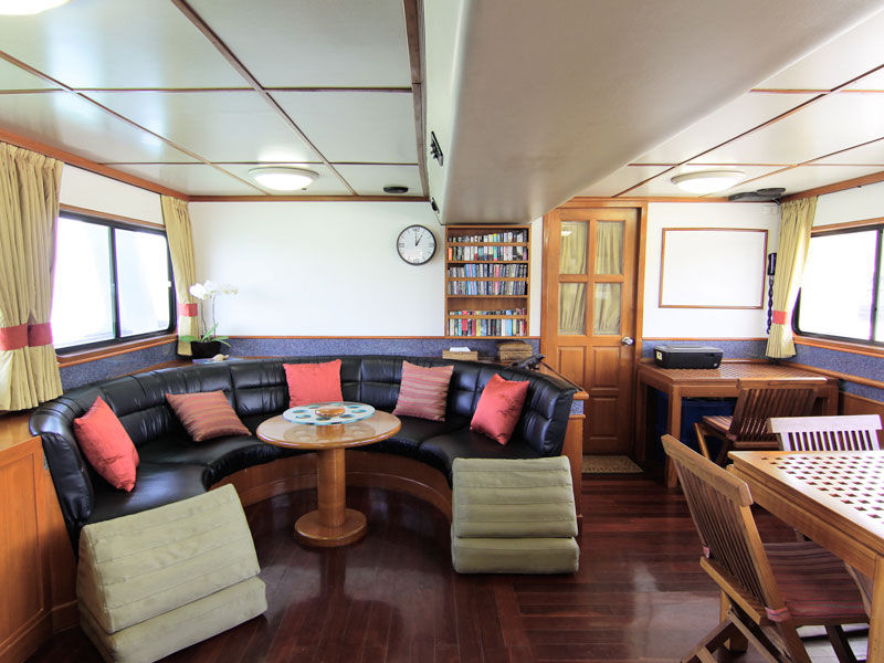 Mermaid I — indoor-saloon.jpg