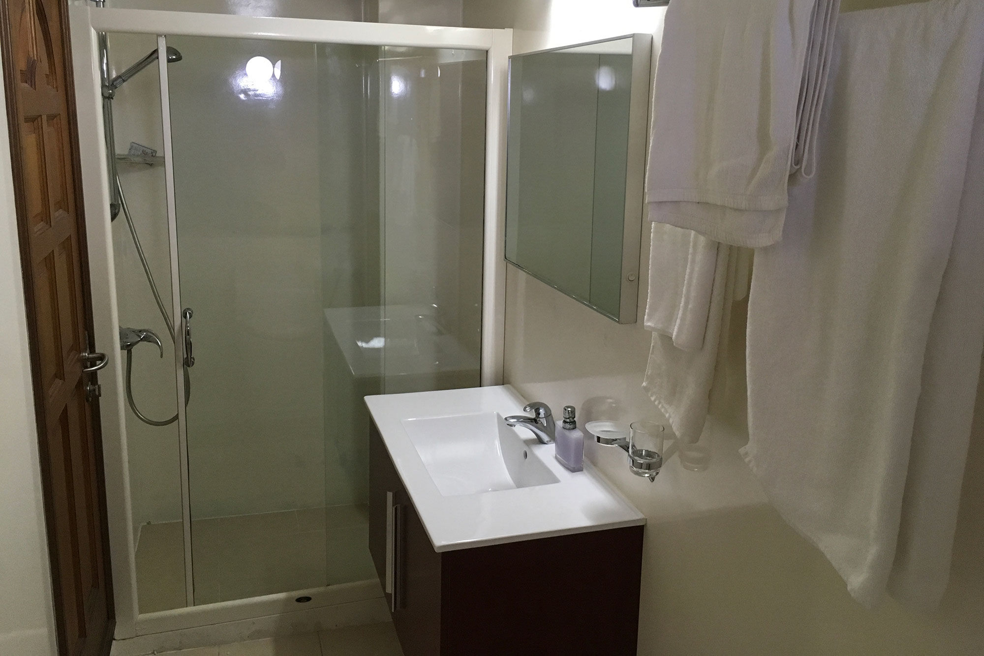 MY Conte Max — conte-max-cabin-bathroom.jpg