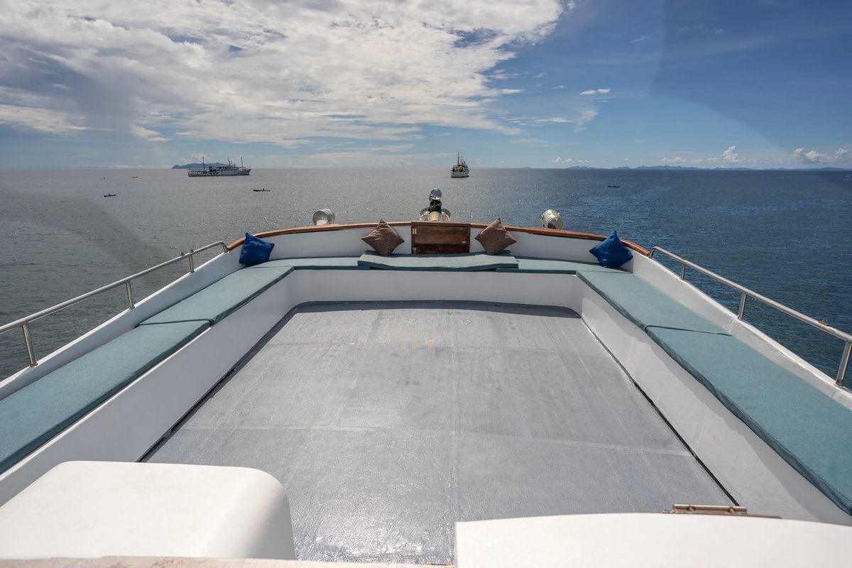 Solomons Master — solomons-master-top-sundeck-official-photos-2.jpg
