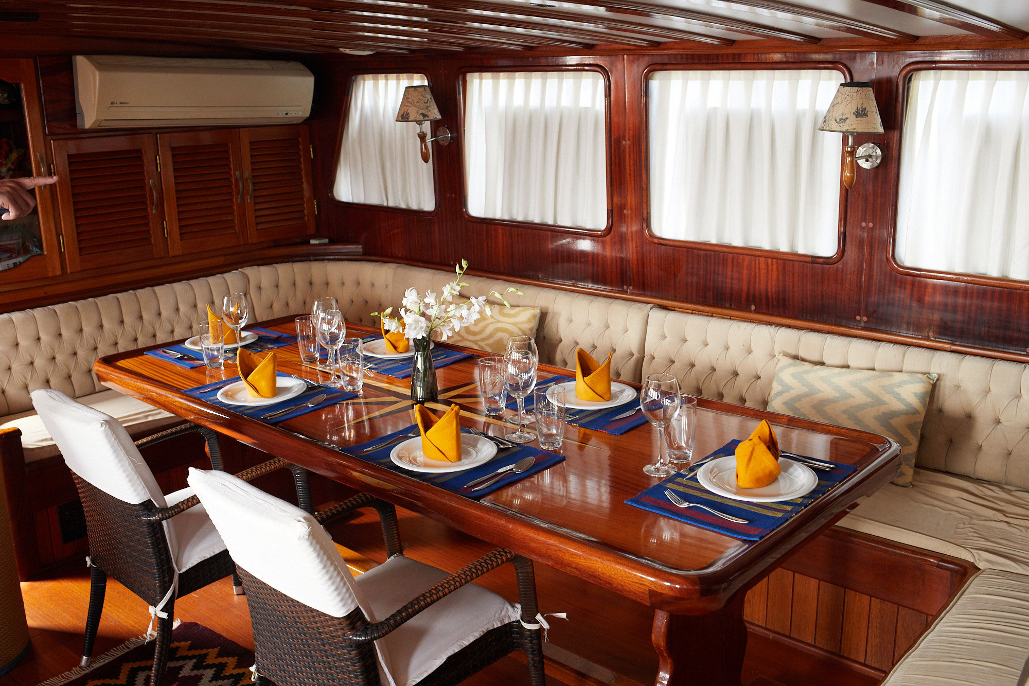 Pearl 111 — dining.jpg