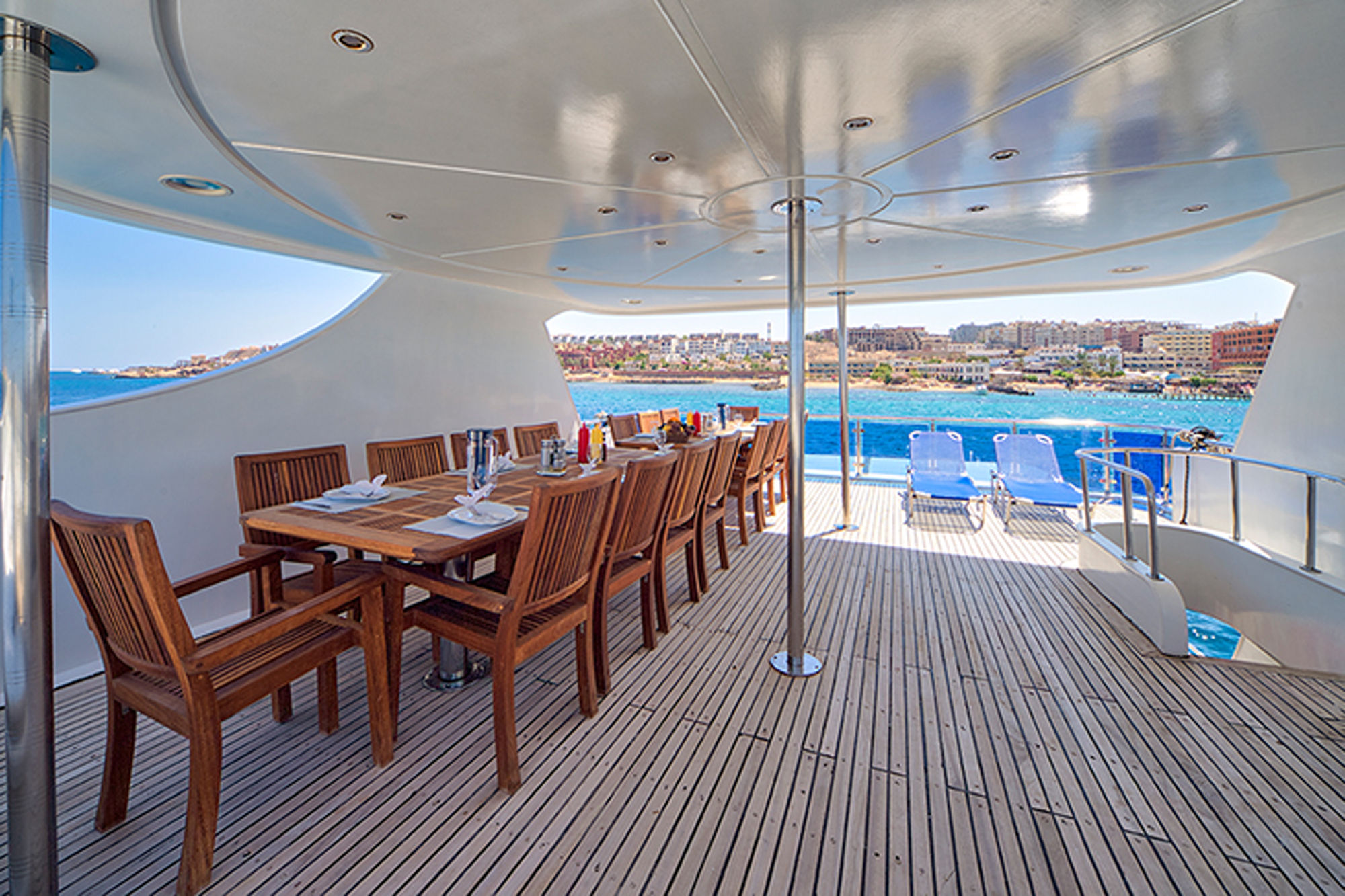 Seawolf Dominator — dominator-outdoor-dining-area.jpg