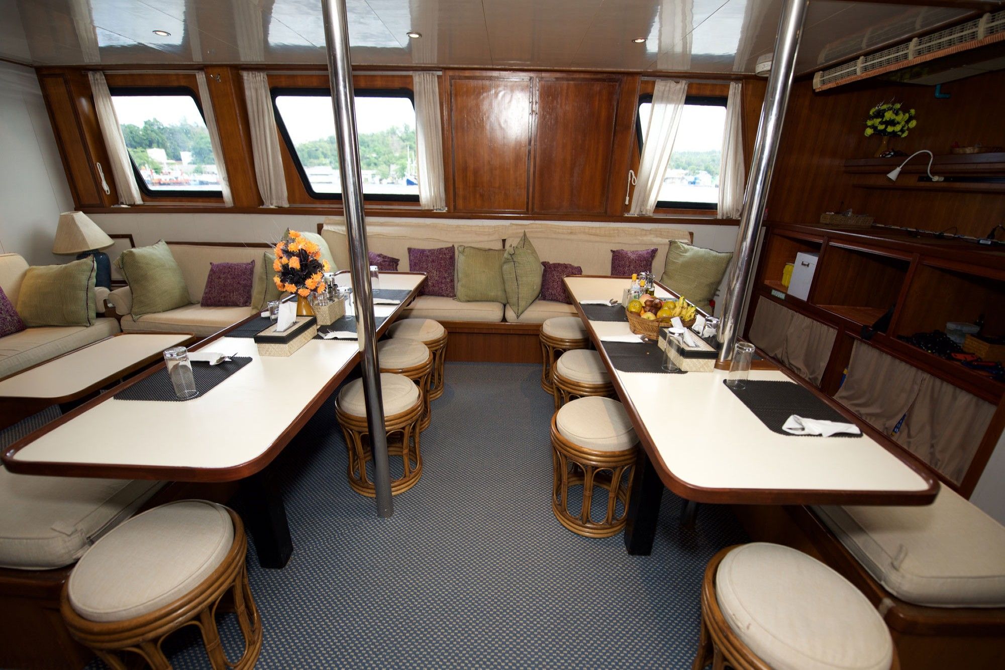 Raja Ampat Aggressor — dining-room-.jpg
