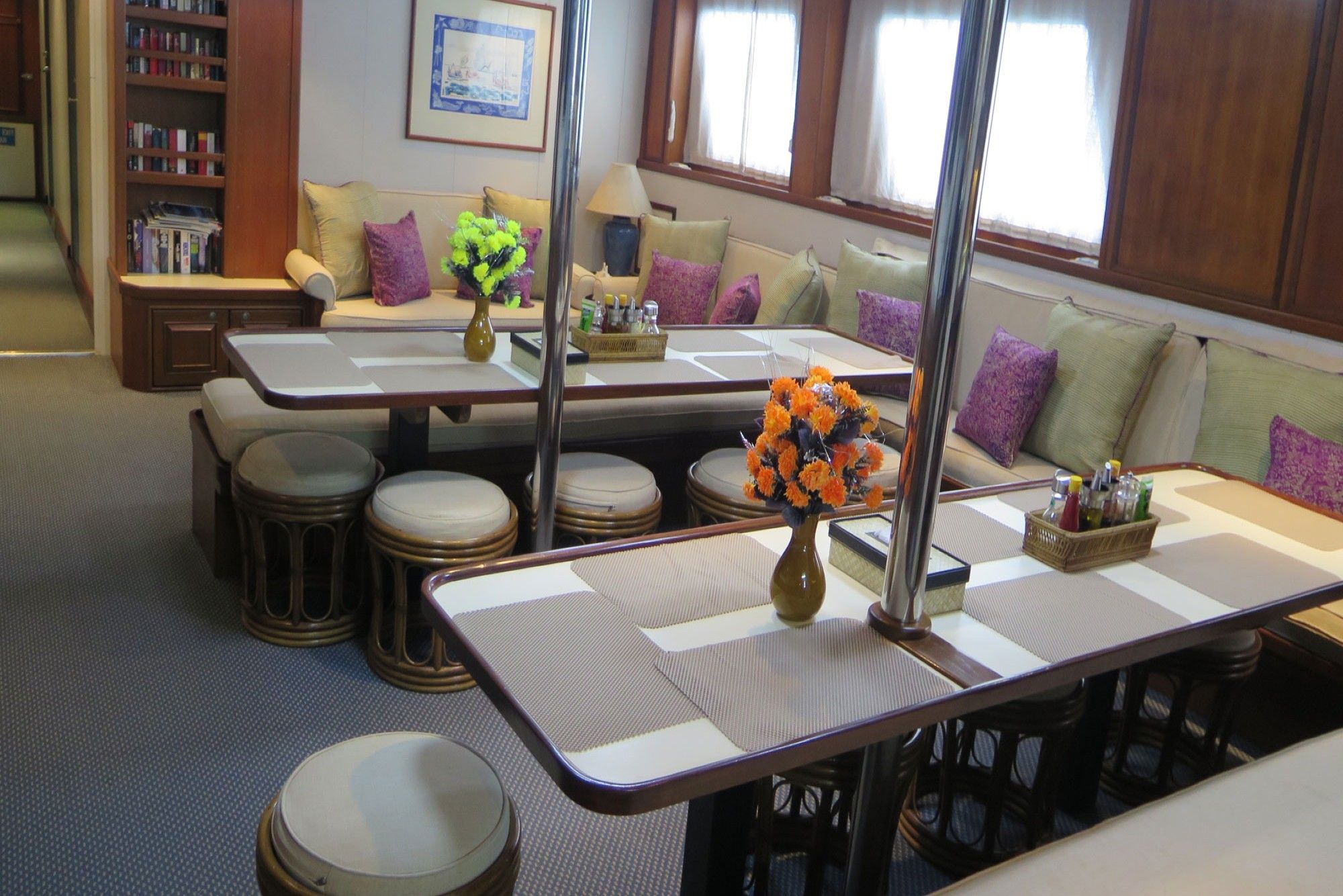 Raja Ampat Aggressor — diningroom.jpg