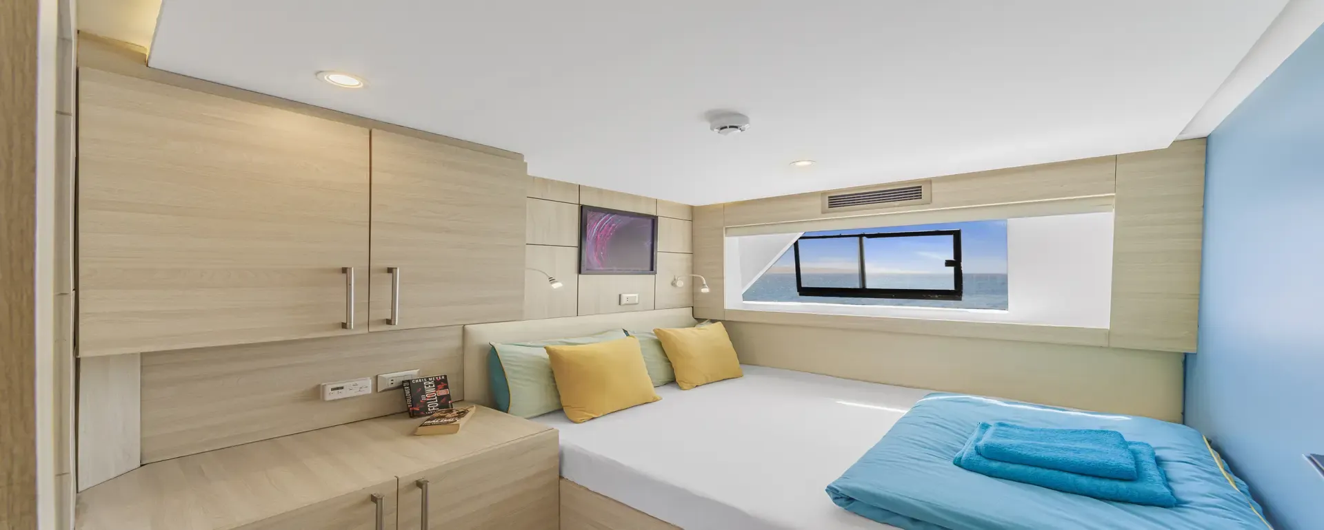 Sea Serpent Excellence — 10_Double_20Bed_20Upper_20Deck_lg.webp