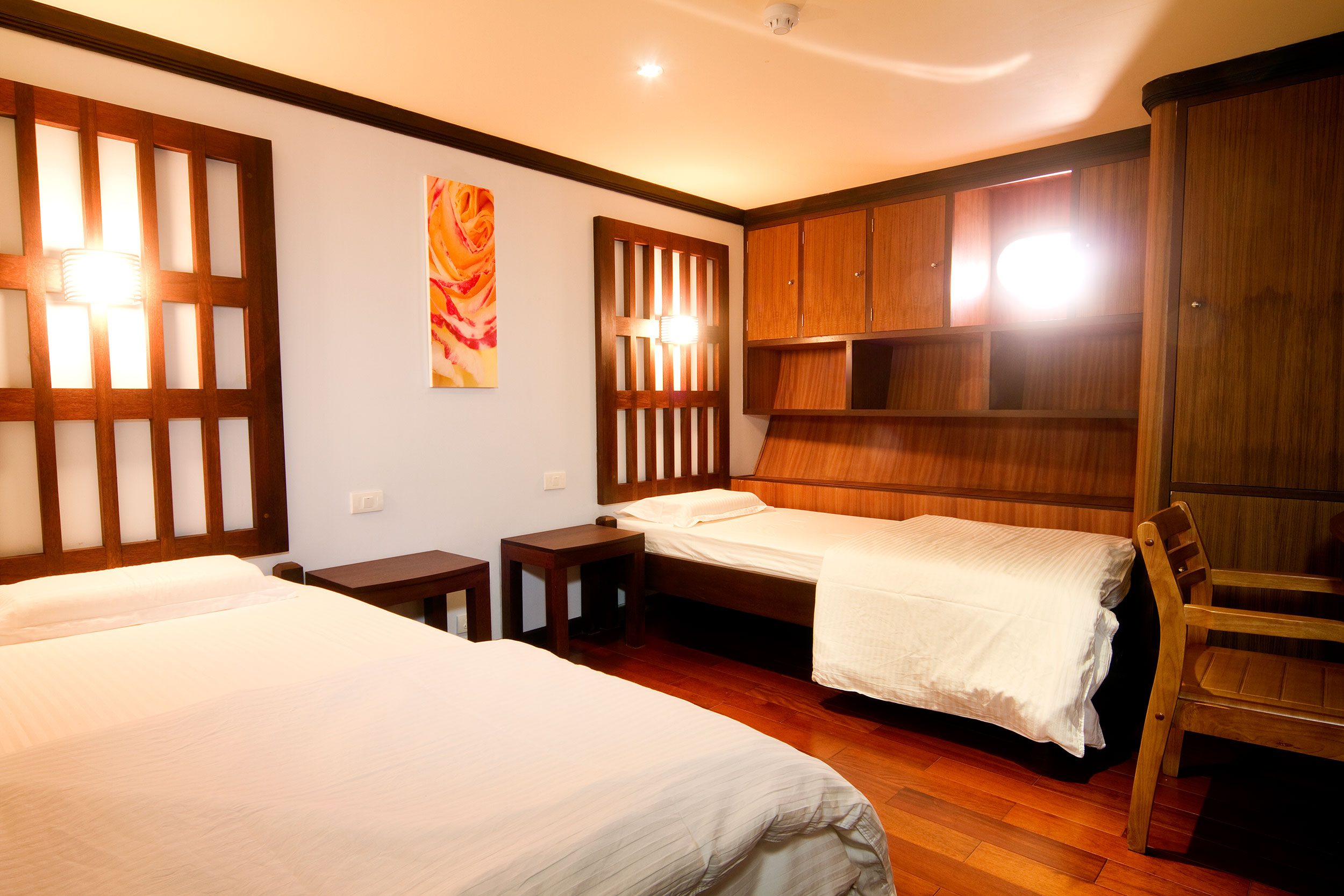 Ocean Sapphire — ocean-sapphire-cabin.jpg