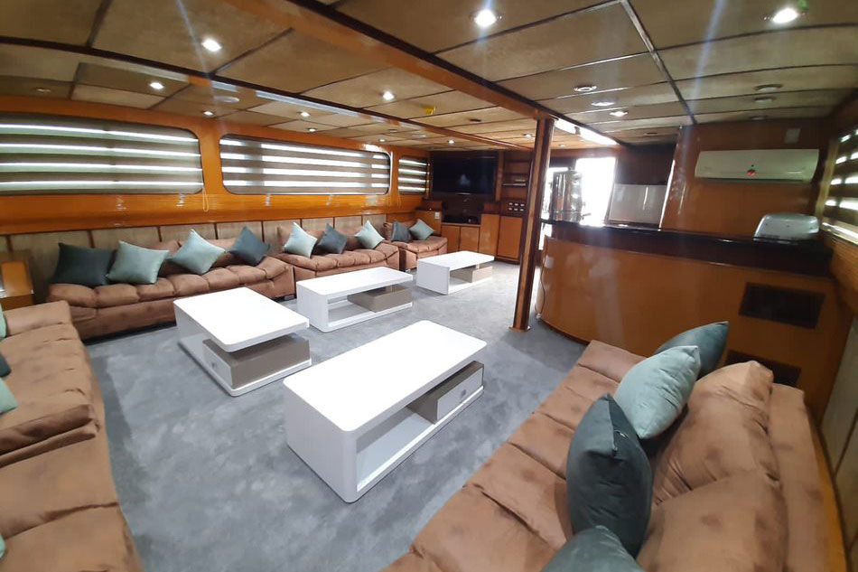 M/Y Andromeda — salon-2024.jpg