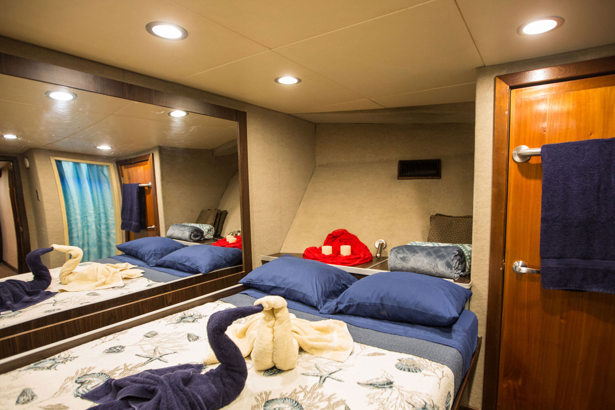 Roatan Aggressor — mastercabin.jpg