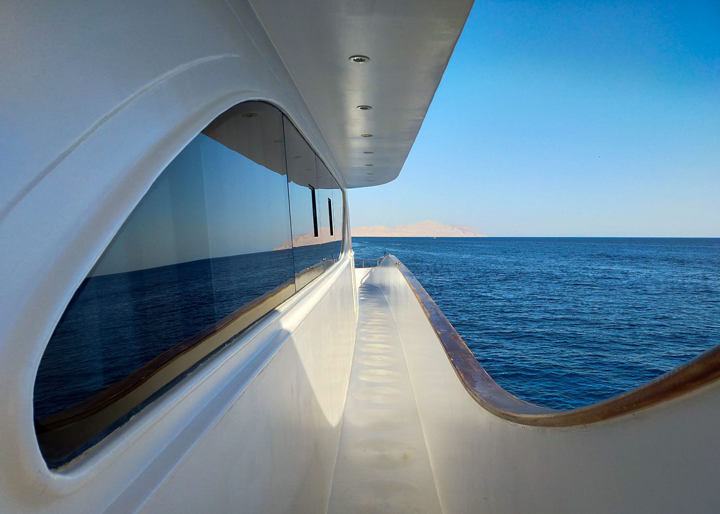 Freedom IV — freedom-iv-side-view-2.jpg