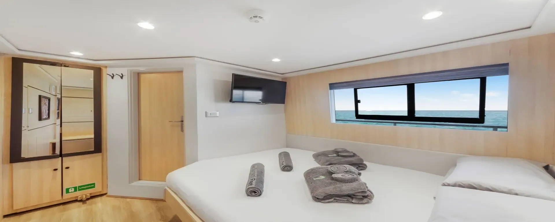 Sea Serpent Contessa — Double_20Bed_20Uppper_20Deck_201_lg.webp